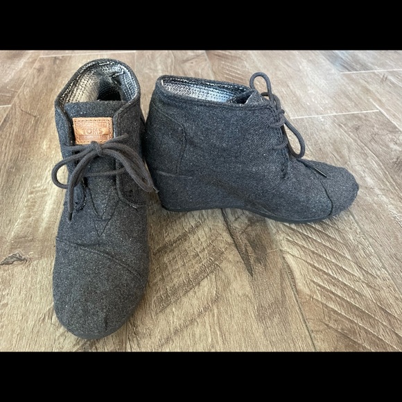 Toms Wedge Booties - Picture 8 of 9